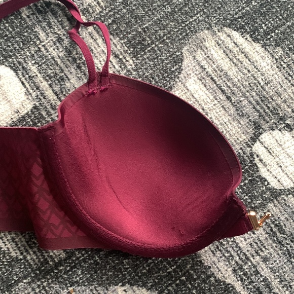 Racerback Illusions Demi Bra Victoria’s Secret Size 32C - Picture 6 of 9
